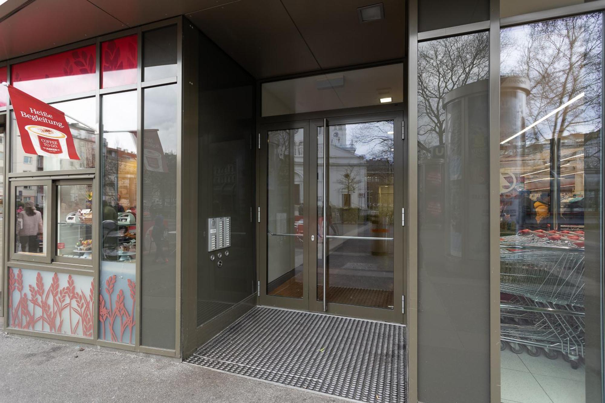 Private With Ac- Microwave, Personal Fridge & Metro Access - 7 Min To Center * Vienna