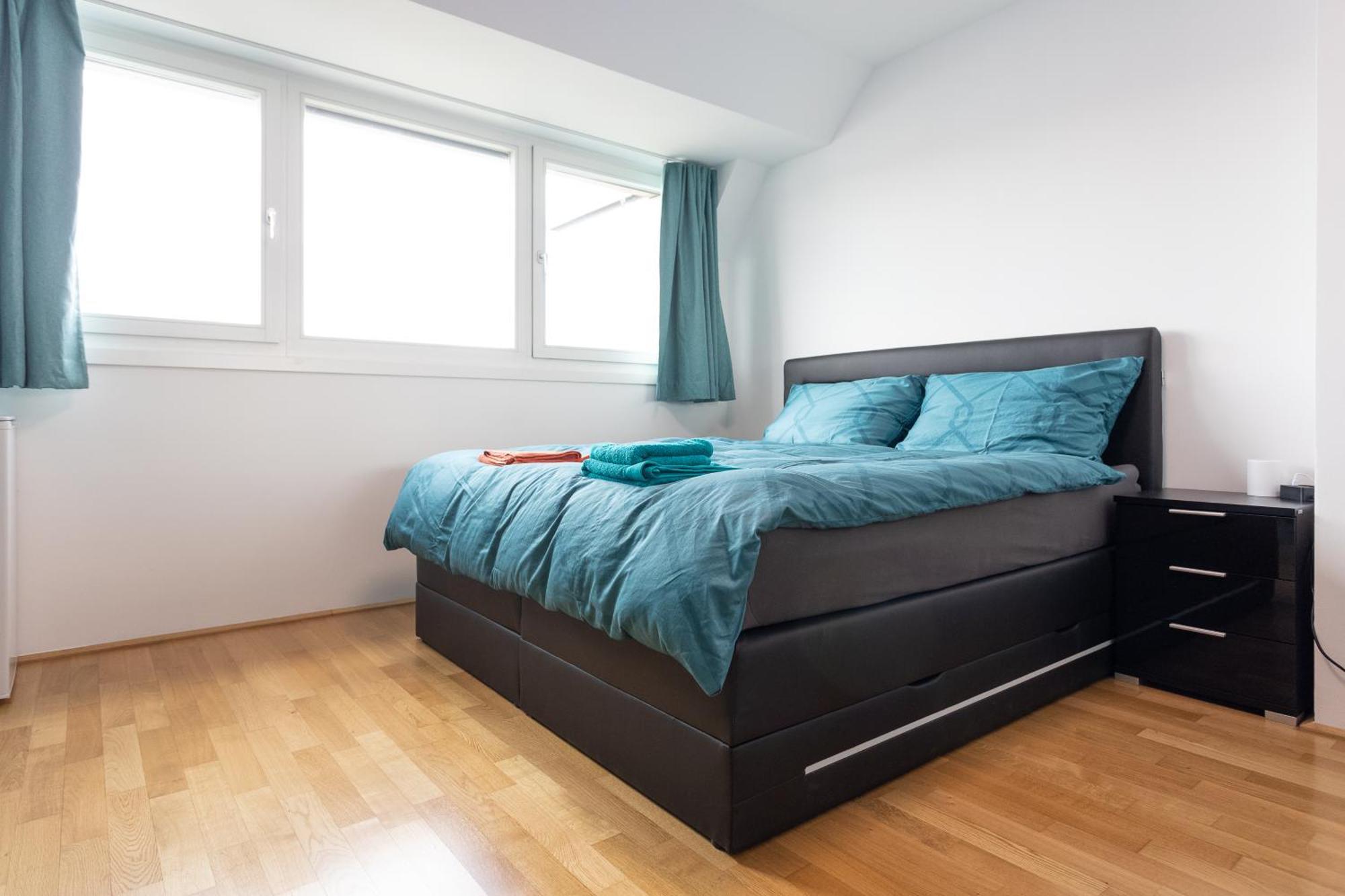 Homestay Private With Ac- Microwave, Personal Fridge & Metro Access - 7 Min To Center