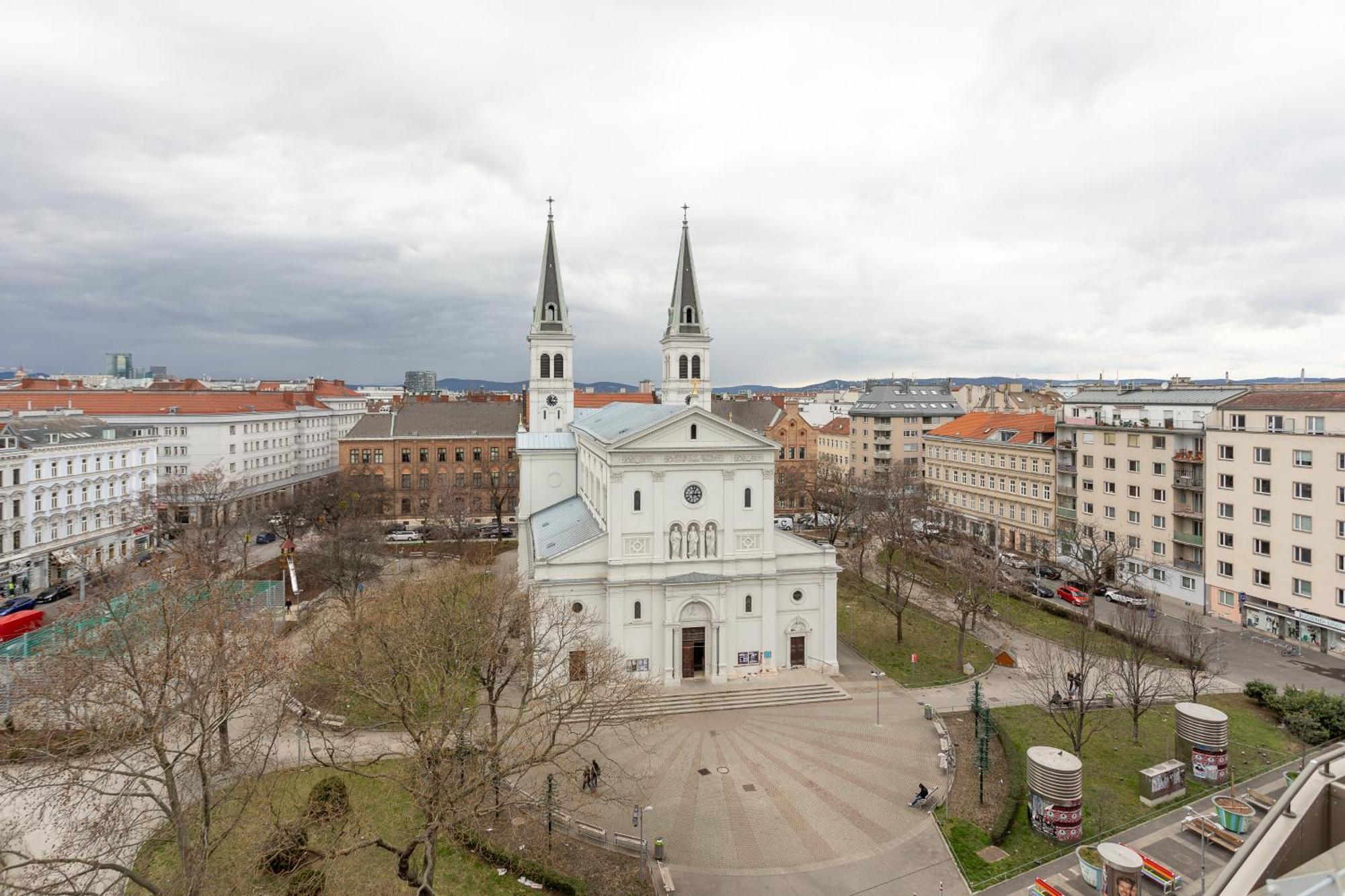 Homestay Private With Ac- Microwave, Personal Fridge & Metro Access - 7 Min To Center Vienna